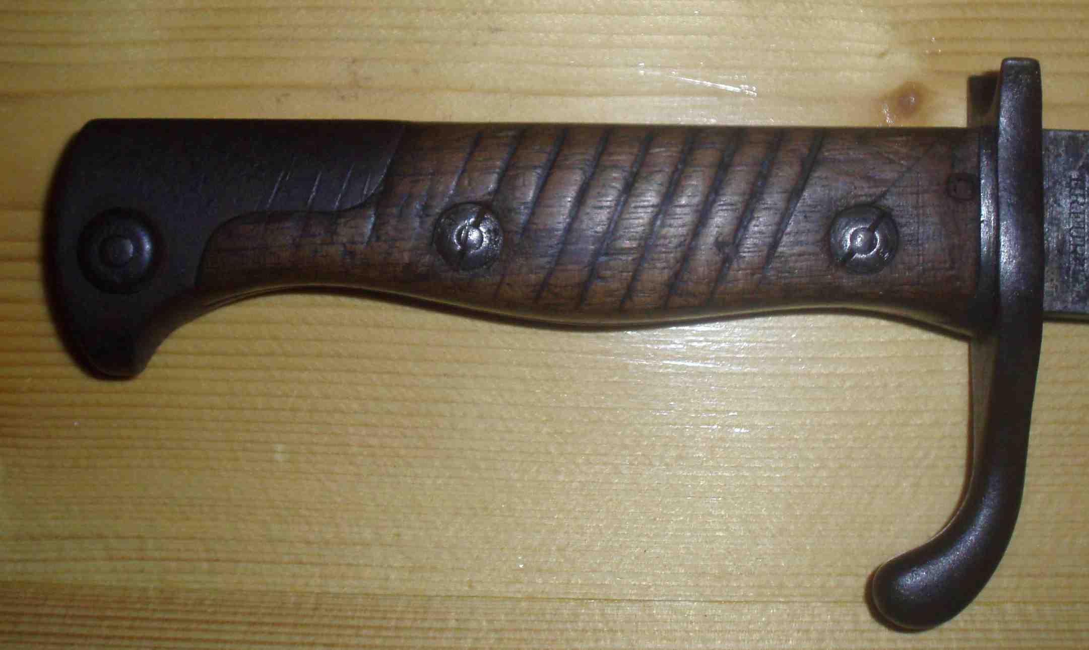 Mle 98/05 1er type  dents de scie